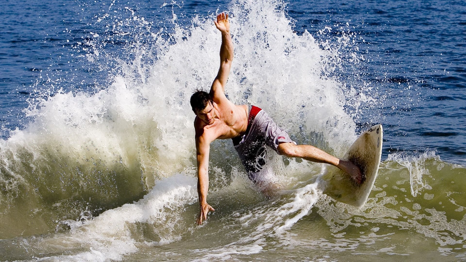 弑神者之夜，班凯罗连续五球，终结拜仁垄断的最后一块多米诺骨牌倒下